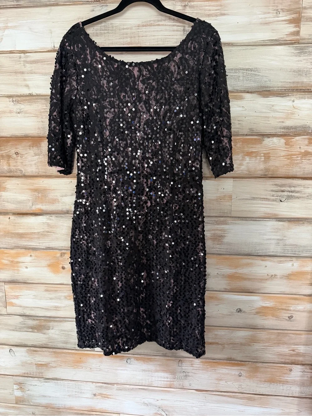 le chateau sequin dress Le Chateau sequin dress